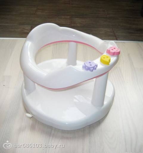 Стульчики для купания. стульчики для купания малыша в ванной: виды и нюансы выбора