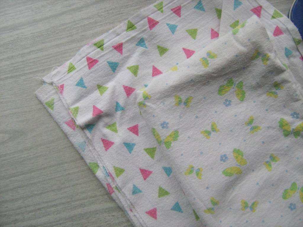 Пеленки для новорожденных: размер, своими руками, сколько нужно, какие лучше, ткань (фланелевые, муслиновые)