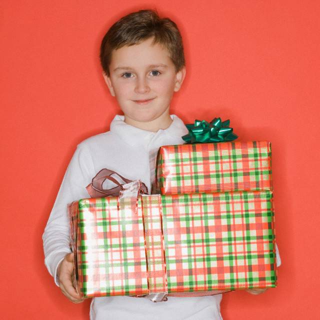 Что подарить на 3 года мальчику и девочке: выбираем подарок с учетом возрастных и личностных особенностей ребенка