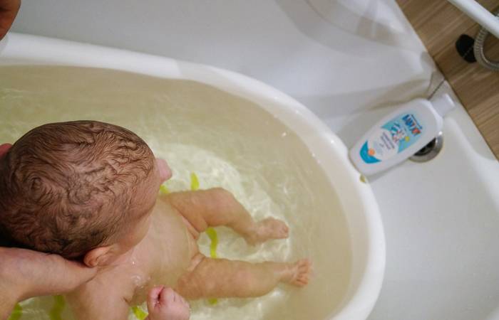 Как правильно мыть голову себе и ребенку? как часто можно и нужно мыть голову? :: syl.ru