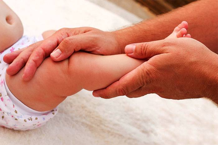 Почему болят колени у ребенка | сеть клиник «здравствуй!»