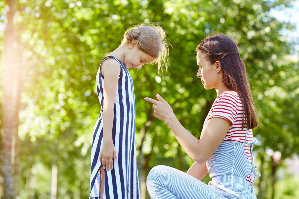 15 признаков того, что вы слишком строги к ребенку