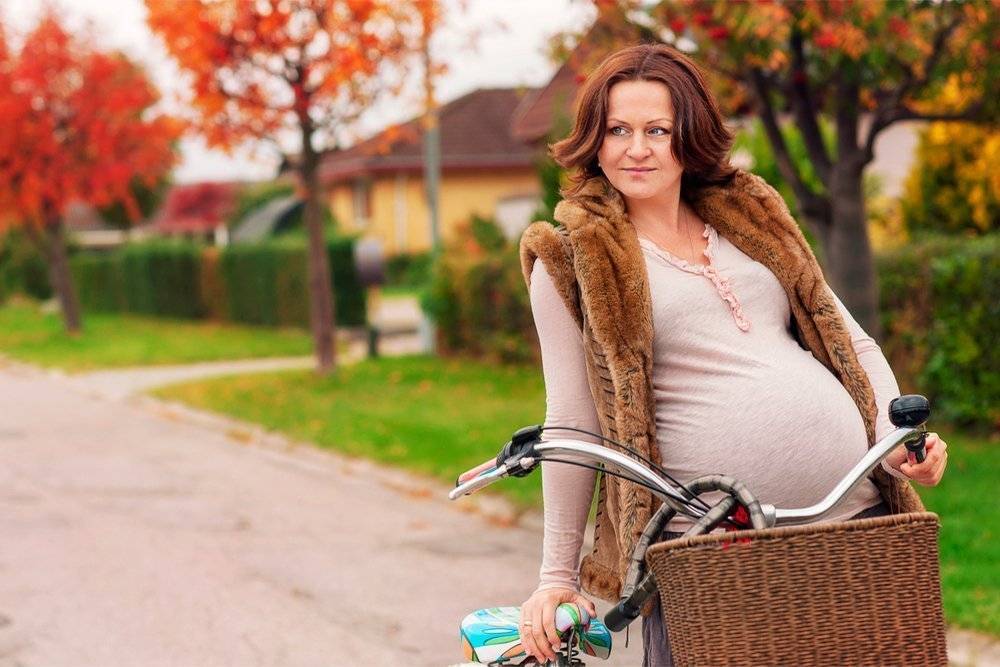 Можно ли беременным ездить на велосипеде: противопоказания, правила, которые должна знать каждая беременная | семья и мама