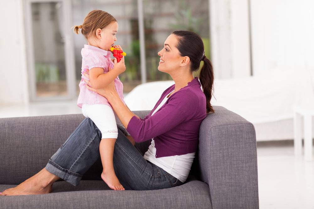 Как говорить с младенцем. развитие речи, развитие ребенка по месяцам, нормы новорожденных