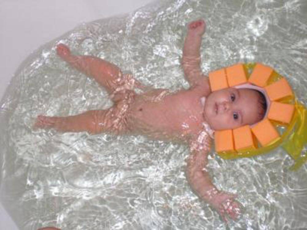 Детская шапочка для бассейна: как выбрать ребёнку тканевую и силиконовую шапку для плавания? размеры для детей от 1 года