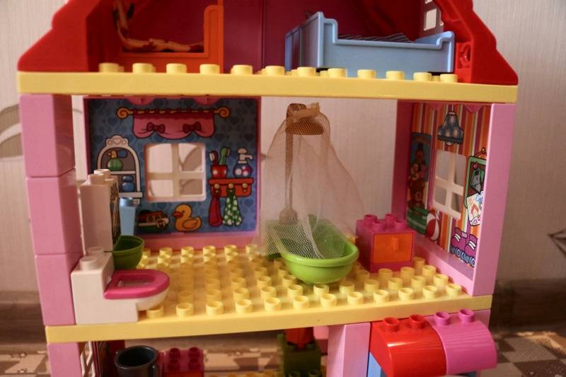 Lego Duplo – Кукольный домик