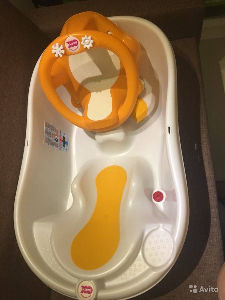 Стульчик для купания малыша в ванной: какое детское сидение лучше купить