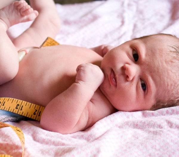Как должен выглядеть новорожденный в первые дни после родов