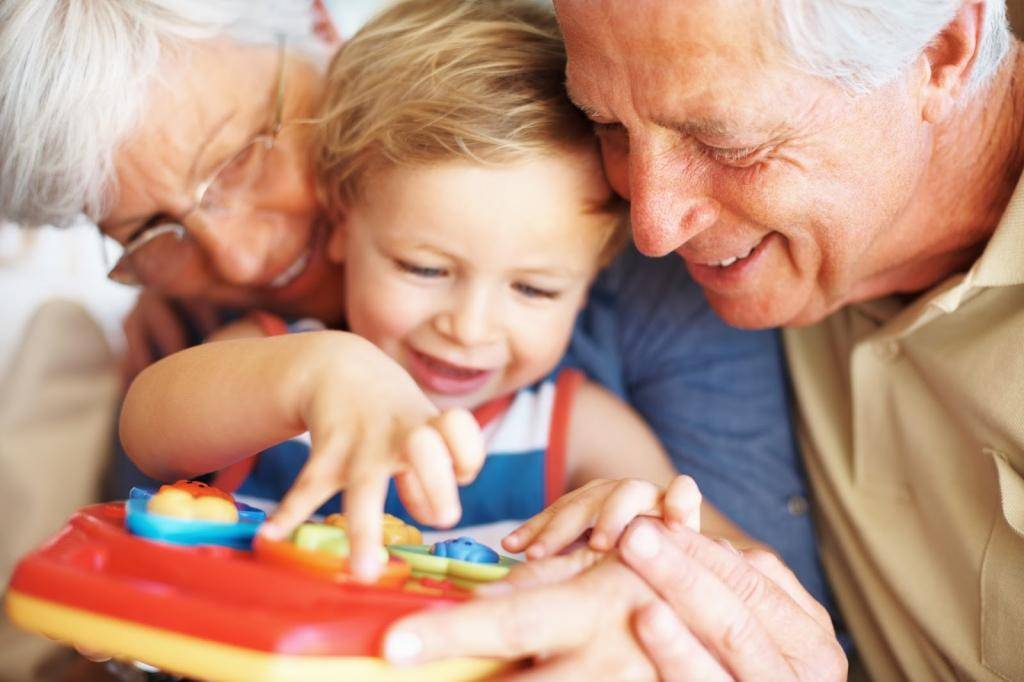 Бабушки и внуки. как правильно строить отношения?