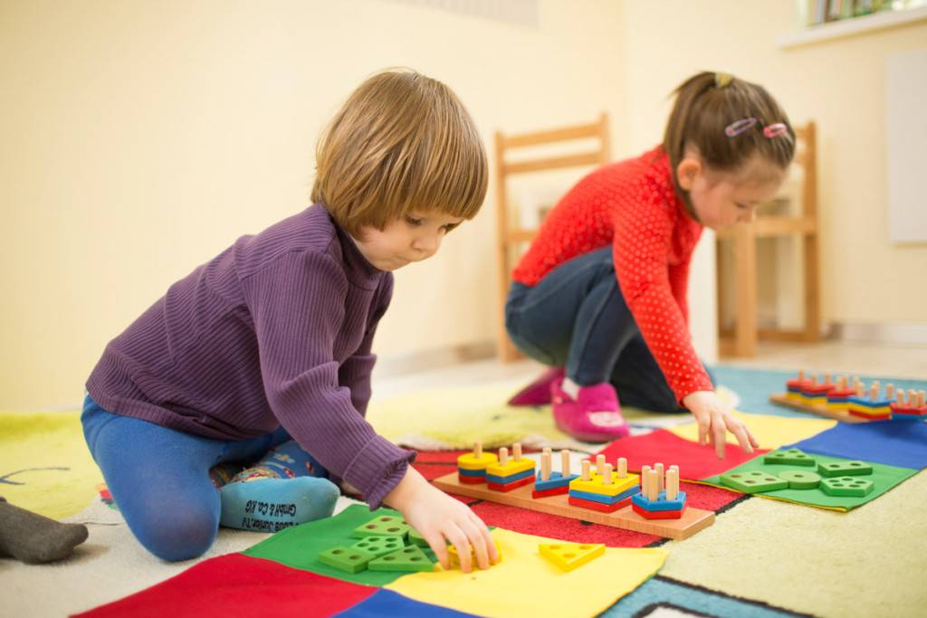 Ребенок 3 года развитие что должен уметь как развивать игры занятия