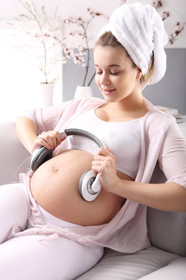 Как музыка при беременности влияет на будущего ребенка?