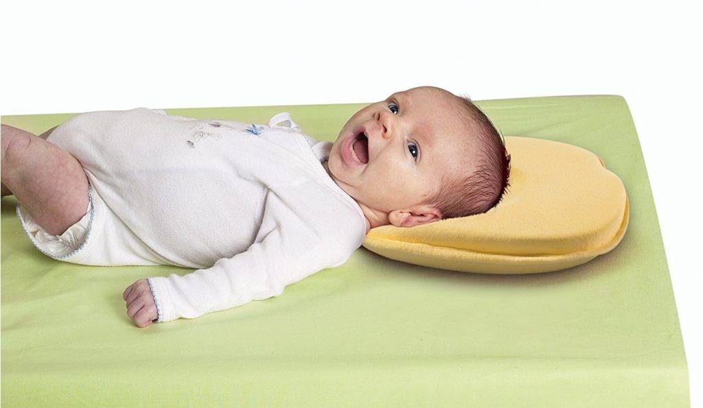 С какого возраста можно спать ребенку на подушке?