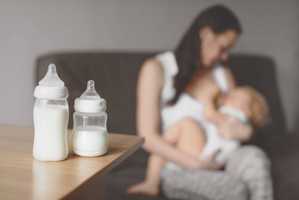 Как понять что ребенок не наедается грудным молоком? 2 признака недоедания, 5 причин