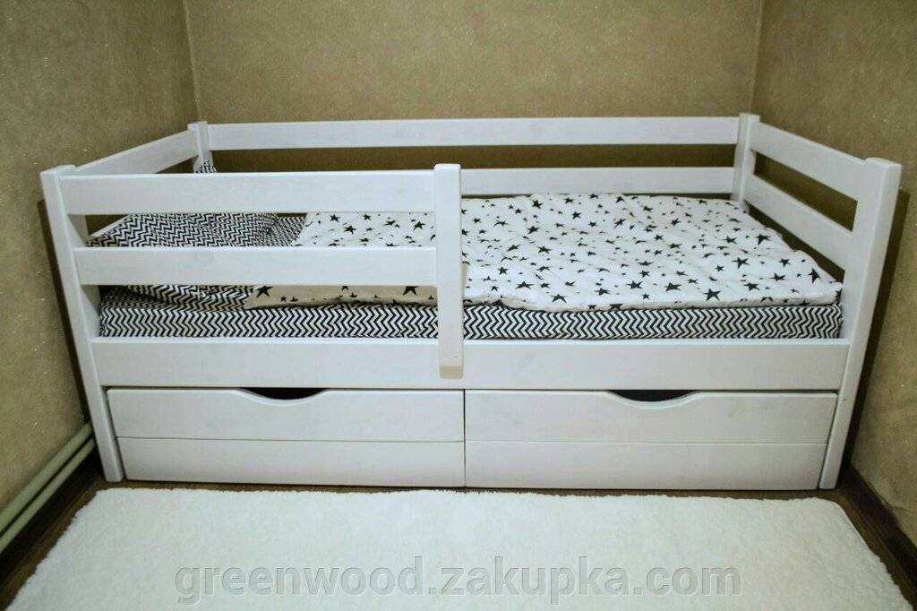 Детская кровать с ящиками и бортиком (36 фото): односпальная деревянная кровать с ящиками для хранения