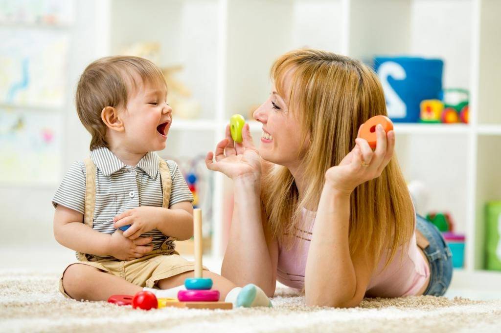Как обучить 3-летнего ребенка говорить?