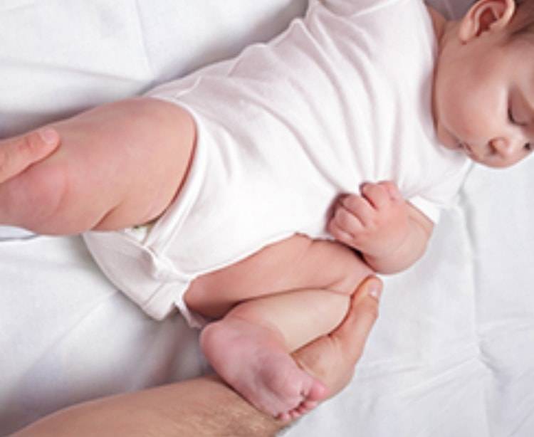 У ребенка хрустят суставы: причины, диагностика, лечение