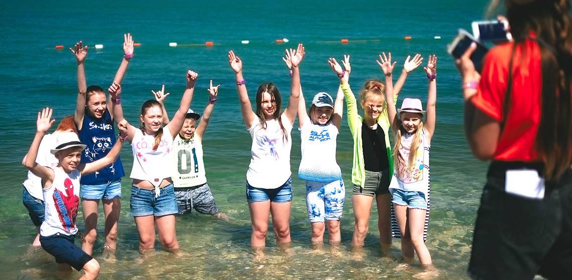 10 лучших детских лагерей на море
