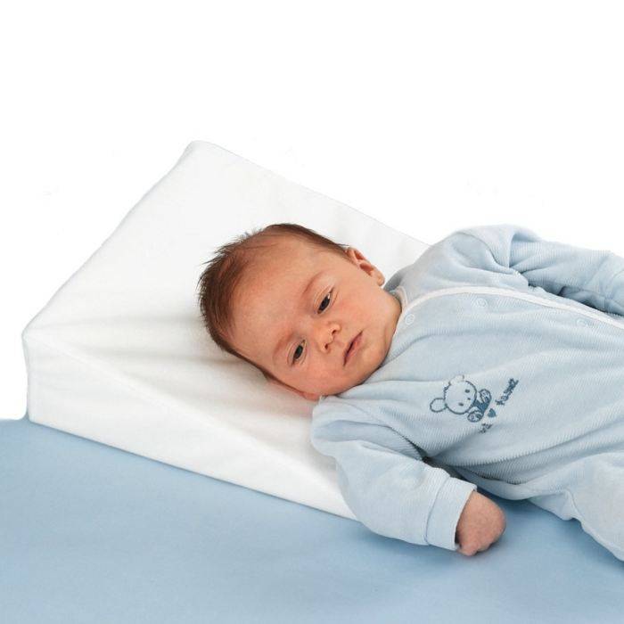 Доктор комаровский – с какого возраста нужна подушка ребенку? можно ли класть годовалому малышу, как ее выбрать