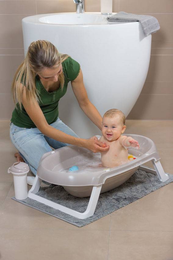 Ванночка для купания новорожденных — какая лучше. складная ванночка для новорожденных