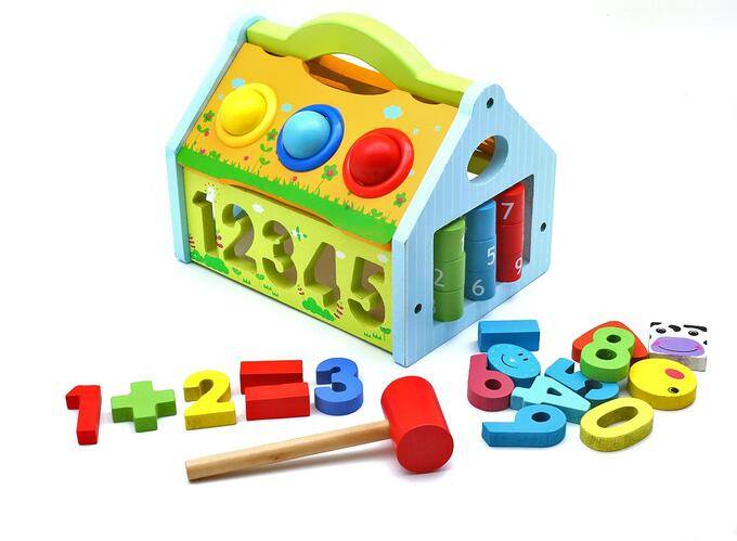 Сортер – полезная развивающая игрушка для детей в 1 год