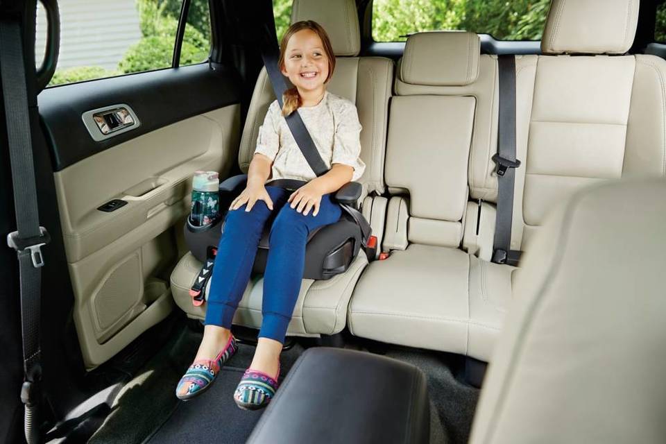 Бустер (47 фото): вариант для детей в машину, что это такое и для какого возраста подходит автомобильная модель по правилам-2021