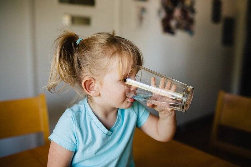 Хочется пить много воды: причины, почему постоянно мучает жажда у детей, подростков, мужчин и женщин и что с этим делать
