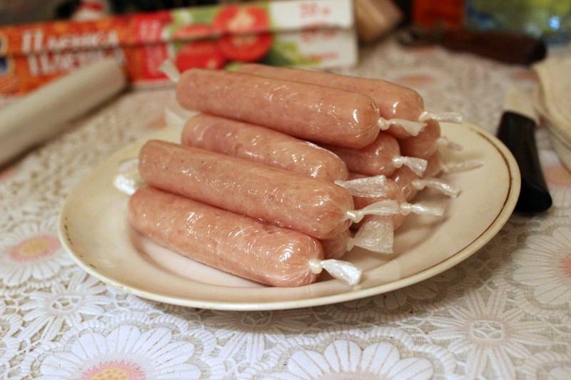 Домашние сосиски из курицы - рецепт с пошаговыми фото | меню недели