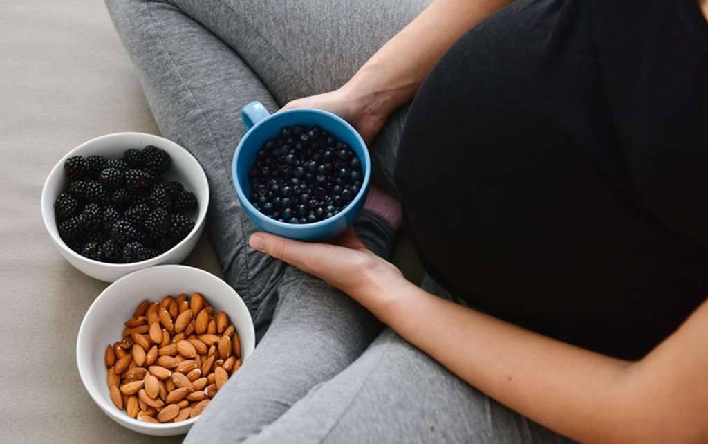 Можно ли миндаль при беременности: 3 правила употребления