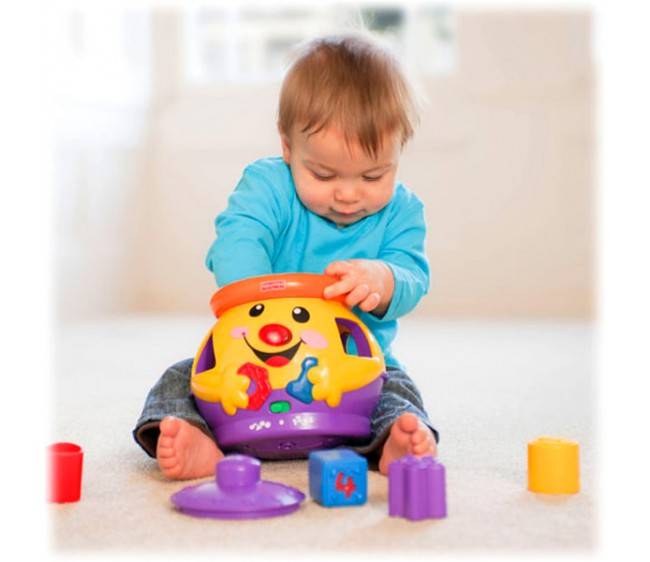 Что подарить ребенку на 6 месяцев: игрушки для активного развития