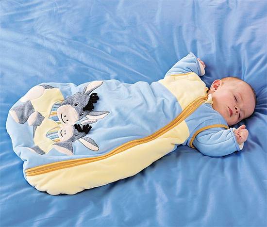 Спальный мешок для ребёнка — приобрести или сделать своими руками?