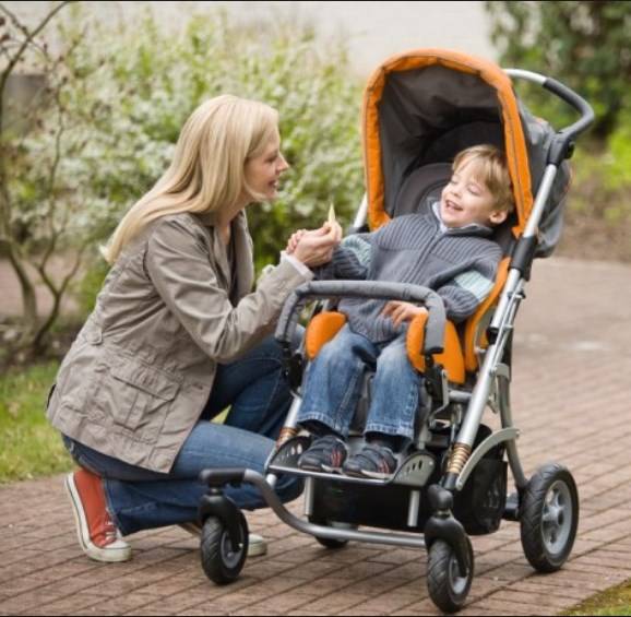 Виды колясок для детей: обзор моделей, преимущества и недостатки