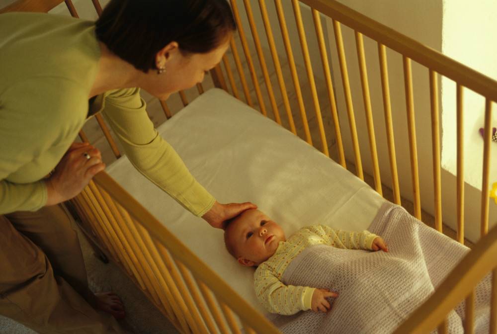 Как приучить ребенка спать в кроватке – 15 советов от опытной мамы
