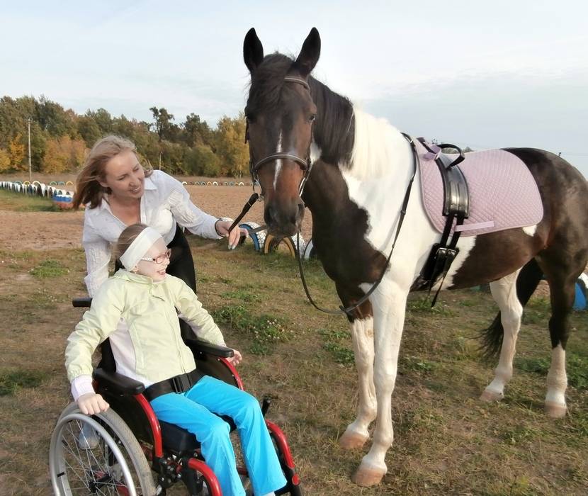 Иппотерапия (лечебная верховая езда) – история метода, лечебные эффекты, показания и противопоказания, упражнения на лошади, лечение дцп и аутизма у детей, иппотерапия инвалидов