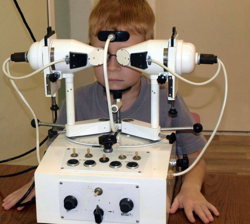 Восстановление зрения у ребенка с помощью аппаратных методик «ochkov.net»