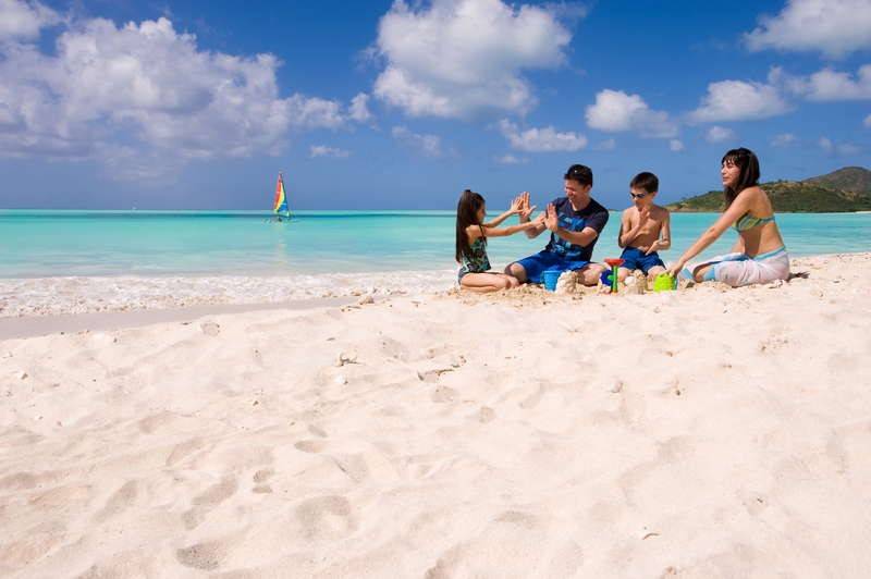 11 стран: куда поехать на море в июле 2021 —  пляжный отдых за границей