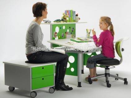 Стулья для детей-школьников (34 фото): как выбрать правильную модель к письменному столу