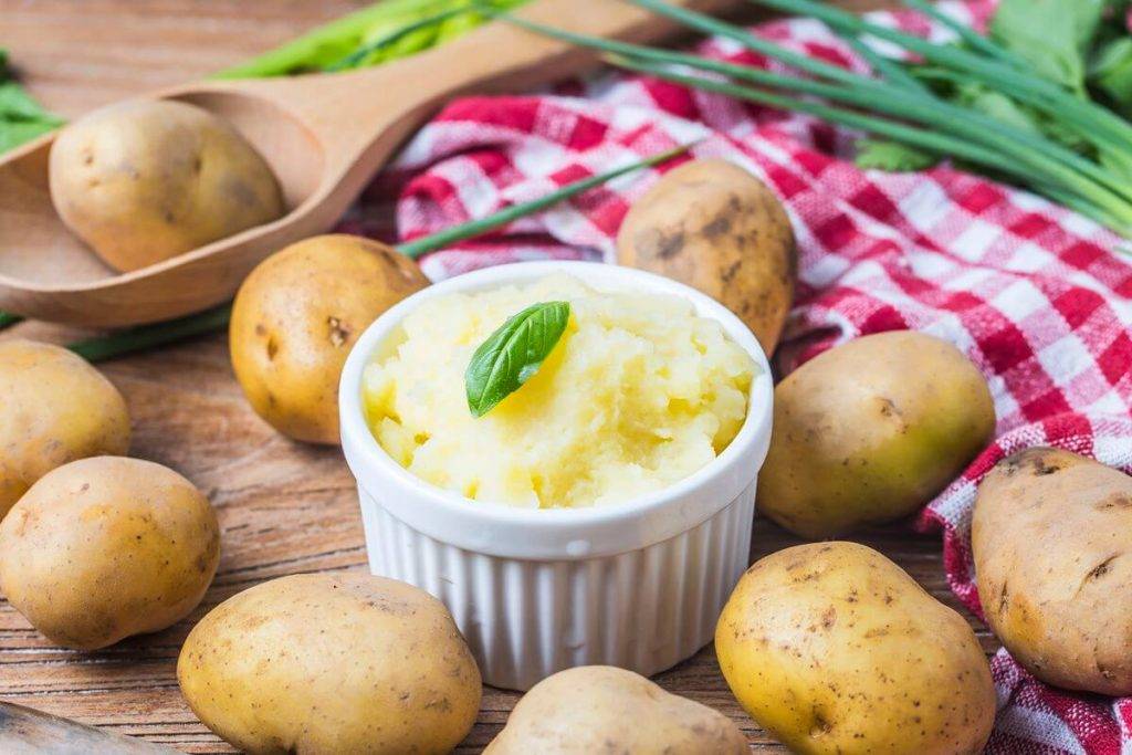 Питание грудничков: с какого возраста можно давать ребенку картошку? рецепты блюд и практические рекомендации мамам