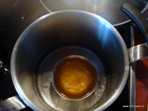 Как стерилизовать масло для новорожденных: сколько кипятить растительный жир на водяной бане для грудничка, как применять состав для ребенка до года?