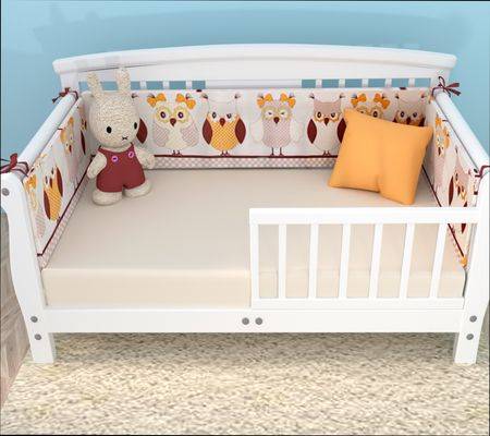Детская кровать (143 фото): мягкие белые и другого цвета модели кроваток с изголовьем и ограничителем для малышей