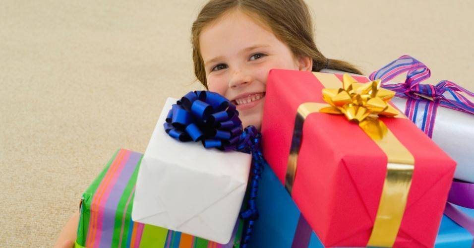 Что подарить девочке на 4 года - 65 фото идей подарков для девочки на четырехлетие