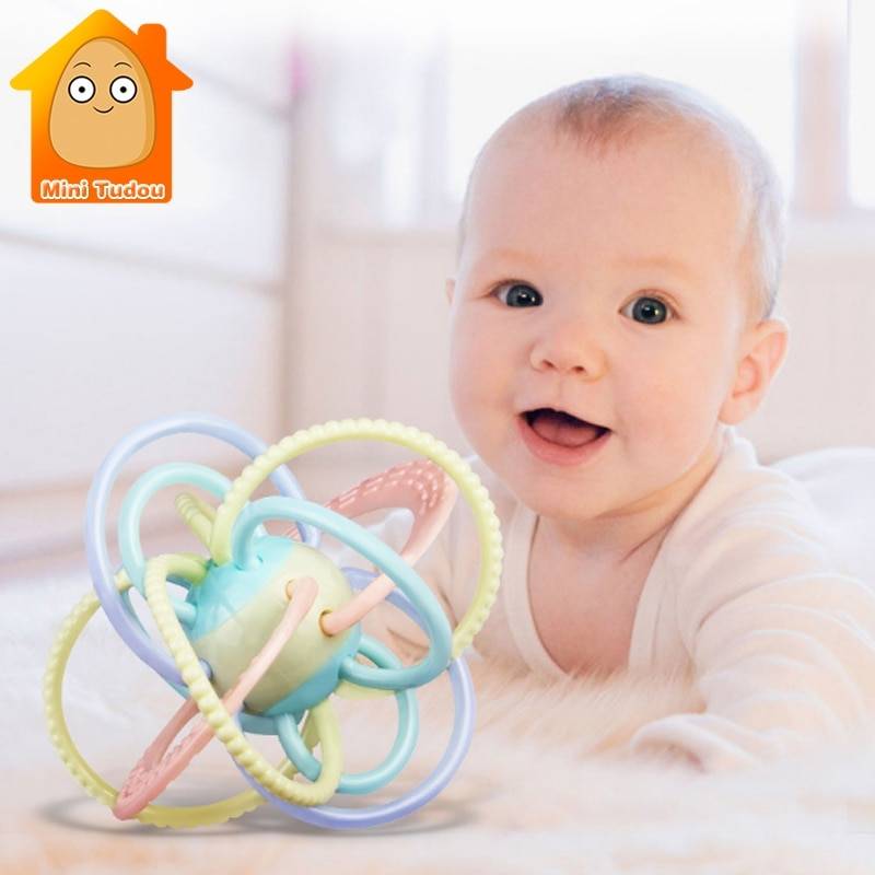 Выбираем развивающие игрушки для новорожденных до года