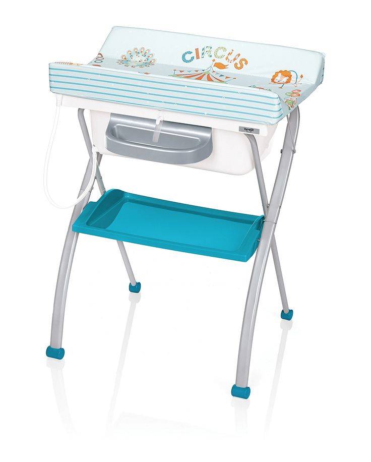 Складной пеленальный столик (21 фото): особенности раскладных столов для новорожденных