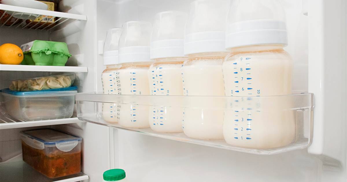 Когда необходимо, как правильно и сколько сцеживать грудное молоко