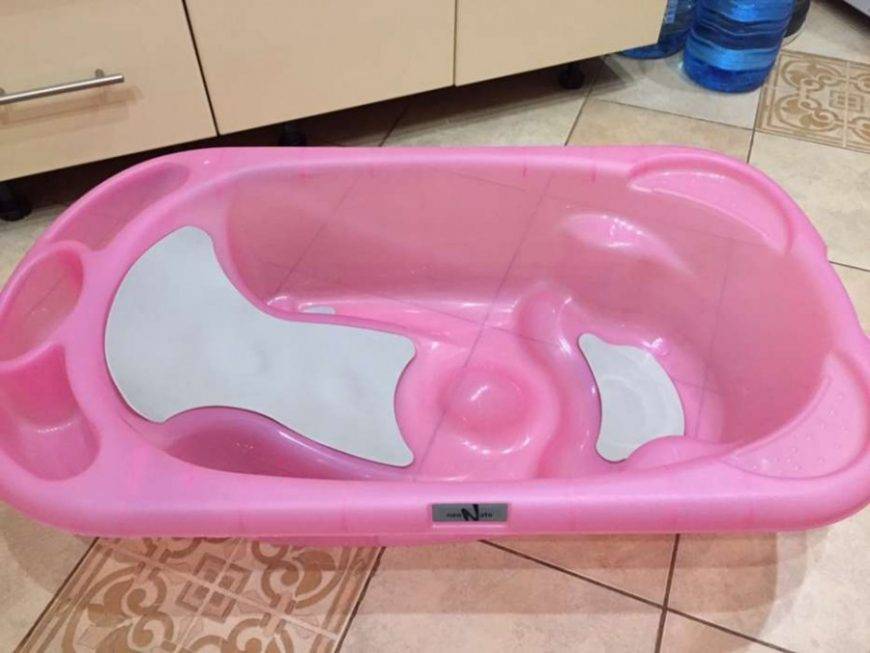 Ванночка для купания малышей: какую выбрать?
