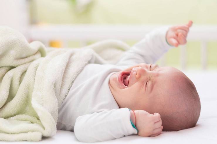 Ребенок плачет во сне: рекомендации, грудному и старшего возраста