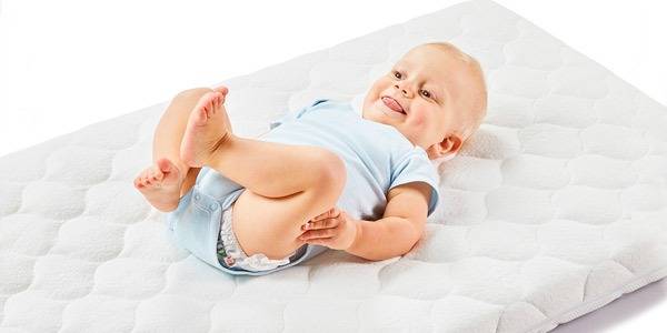 Матрас для новорожденного: какой лучше выбрать в детскую кроватку