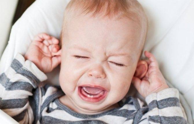 Причины плача новорождённого, как понять и успокоить малыша