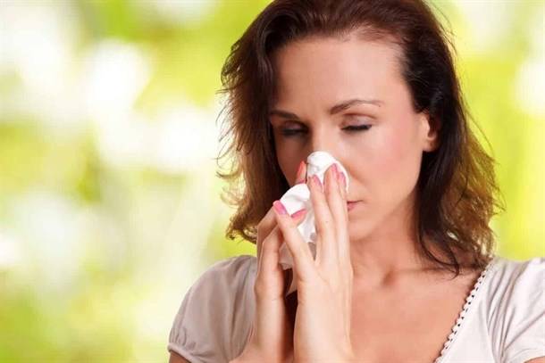 Аллергический ринит: причины, симптомы и лечение