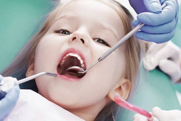 Пульпит – симптомы и лечение, как проводят удаление нерва в зубе