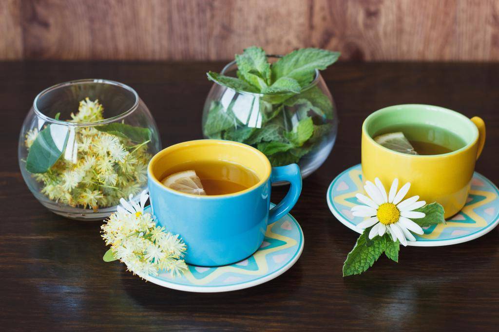 Польза и вред от ромашкового чая